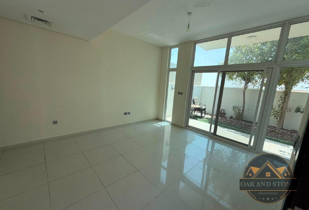 Corner Unit | 3BR + Maid | Spacious Family Home photo 8
