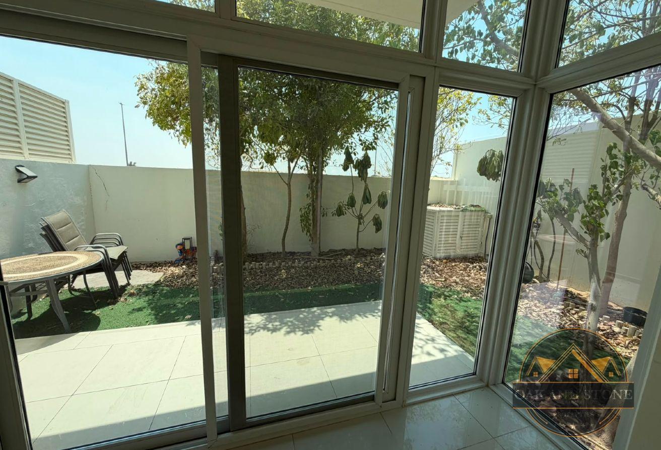 Corner Unit | 3BR + Maid | Spacious Family Home photo 4