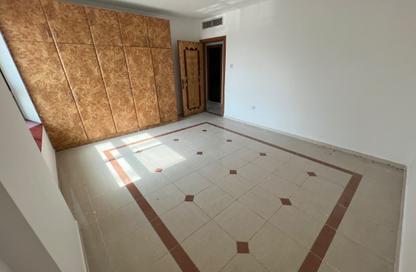 Apartment - 3 - 3 for rent in Zahrata Al Majaz Building - Al Majaz 2 - Al Majaz - Sharjah Apartment - 3 - 3 for rent in Zahrata Al Majaz Building - Al Majaz 2 - Al Majaz - Sharjah