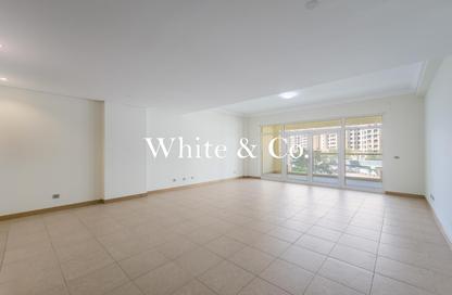 Apartment - 1 Bedroom - 2 Bathrooms for rent in Al Habool - Shoreline Apartments - Palm Jumeirah - Dubai