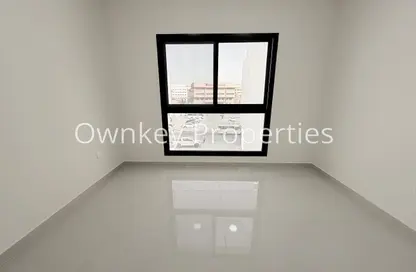 Apartment - Studio - 1 Bathroom for rent in Al Karama Sqaure - Al Karama - Dubai