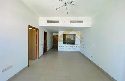 Apartment - 1 Bedroom - 2 Bathrooms for rent in Al Nasr Square Block B - Al Nasr Square - Oud Metha - Bur Dubai - Dubai