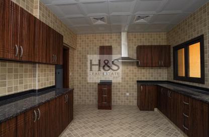 Villa - 4 Bedrooms - 6 Bathrooms for rent in Village 33 - Al Barsha 1 - Al Barsha - Dubai