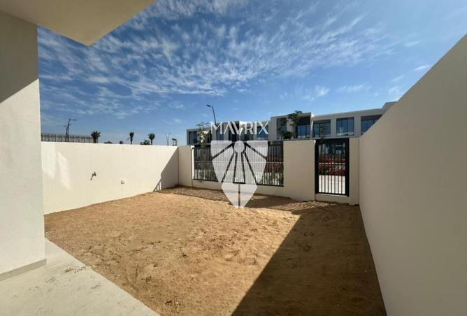 97372833 - Property Image 3