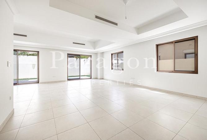 74626229 - Property Image 2