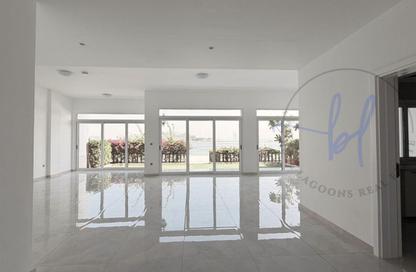 Villa - 5 Bedrooms - 6 Bathrooms for rent in Palma Residences - Palm Jumeirah - Dubai