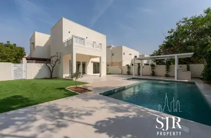 Villa - 5 Bedrooms - 4 Bathrooms for rent in Meadows 9 - Meadows - Dubai