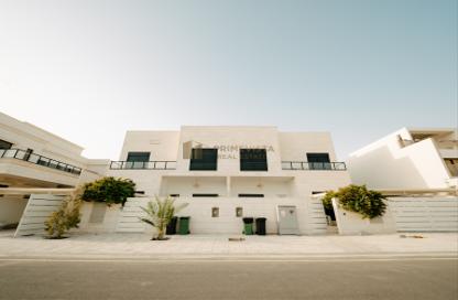 Villa - 5 - 6 for rent in Nad Al Sheba Gardens 1 - Nad Al Sheba Gardens - Nad Al Sheba 1 - Nad Al Sheba - Dubai