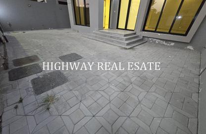 Villa - 5 - 5 for rent in Dasman - Halwan - Sharjah