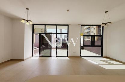 Apartment - 2 Bedrooms - 3 Bathrooms for rent in Iris Amber - Al Jaddaf - Dubai