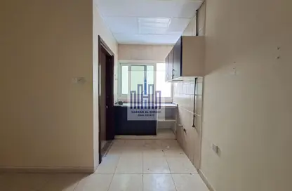 Apartment - 1 Bathroom for rent in Muwaileh 3 Building - Muwaileh - Sharjah