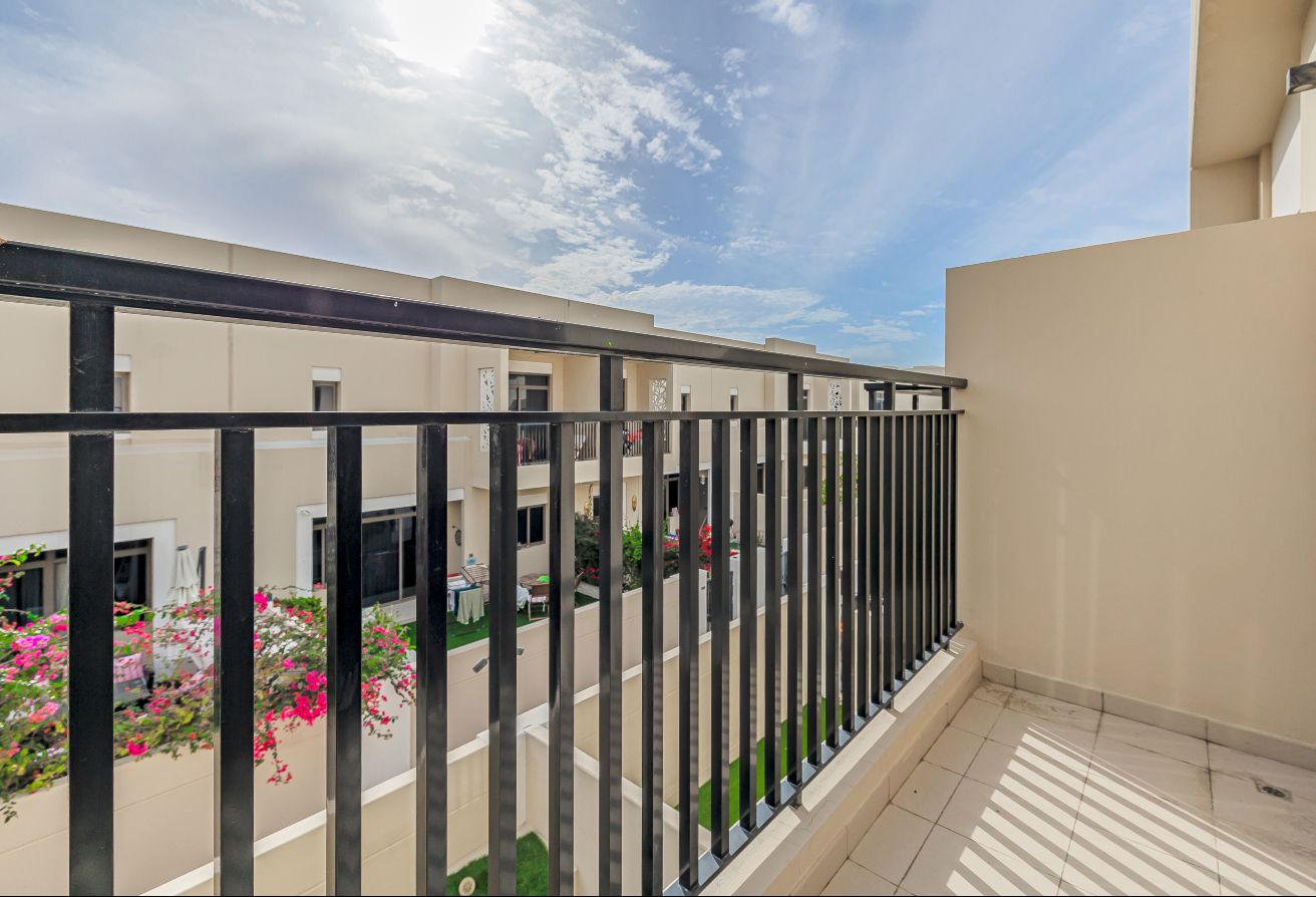 3 bedroom townhouse in Safi Townhouses, Town Square: 18