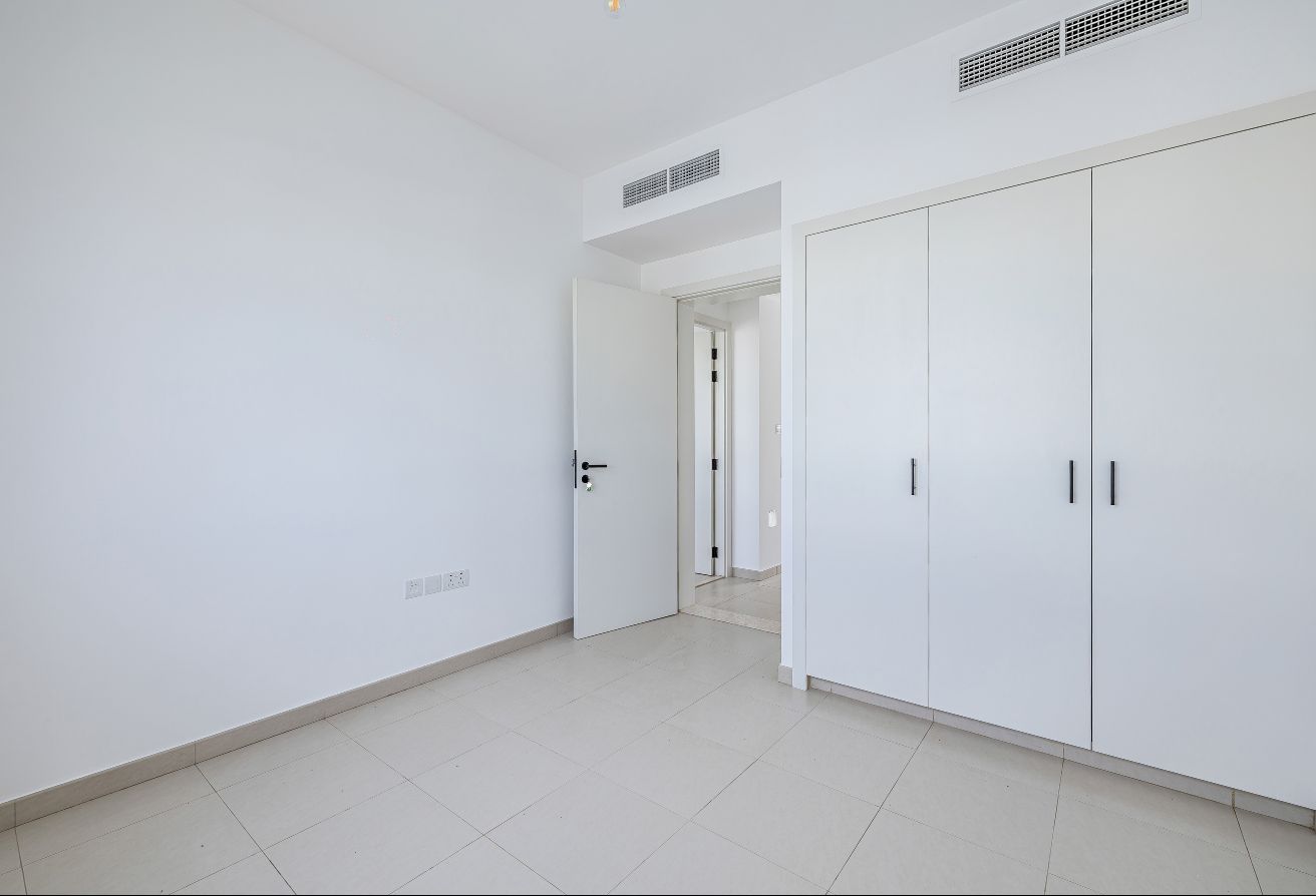 3 bedroom townhouse in Safi Townhouses, Town Square: 11