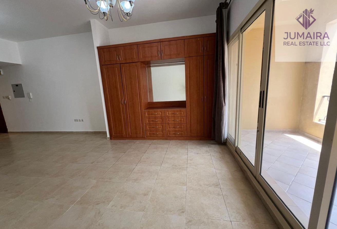 Cozy Studio/Prime Location/Behind Al Hamra Mall