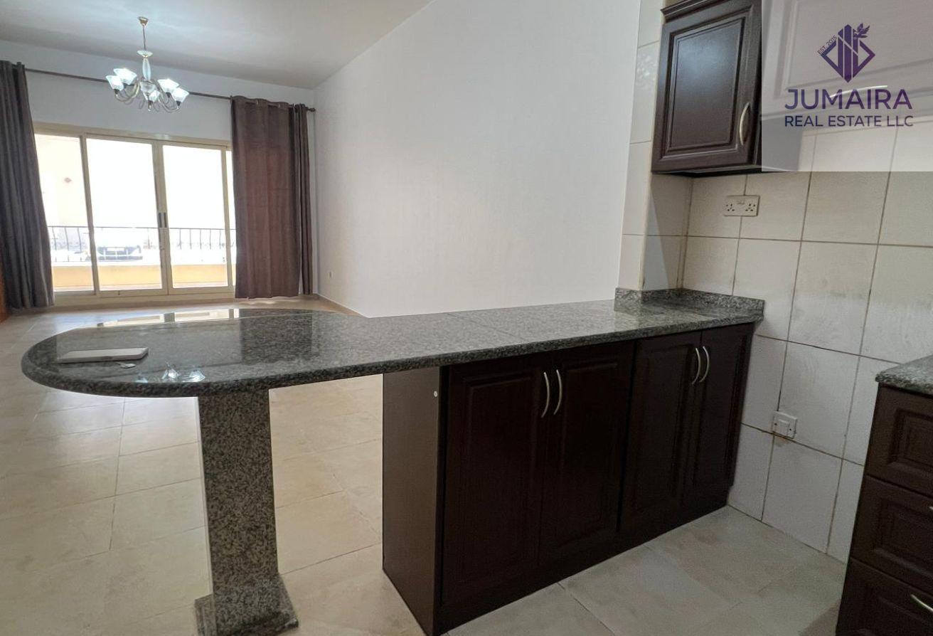 Cozy Studio/Prime Location/Behind Al Hamra Mall