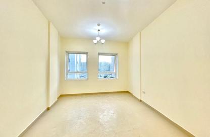 Apartment - 1 Bedroom - 2 Bathrooms for rent in Muwaileh 29 Building - Muwaileh - Sharjah