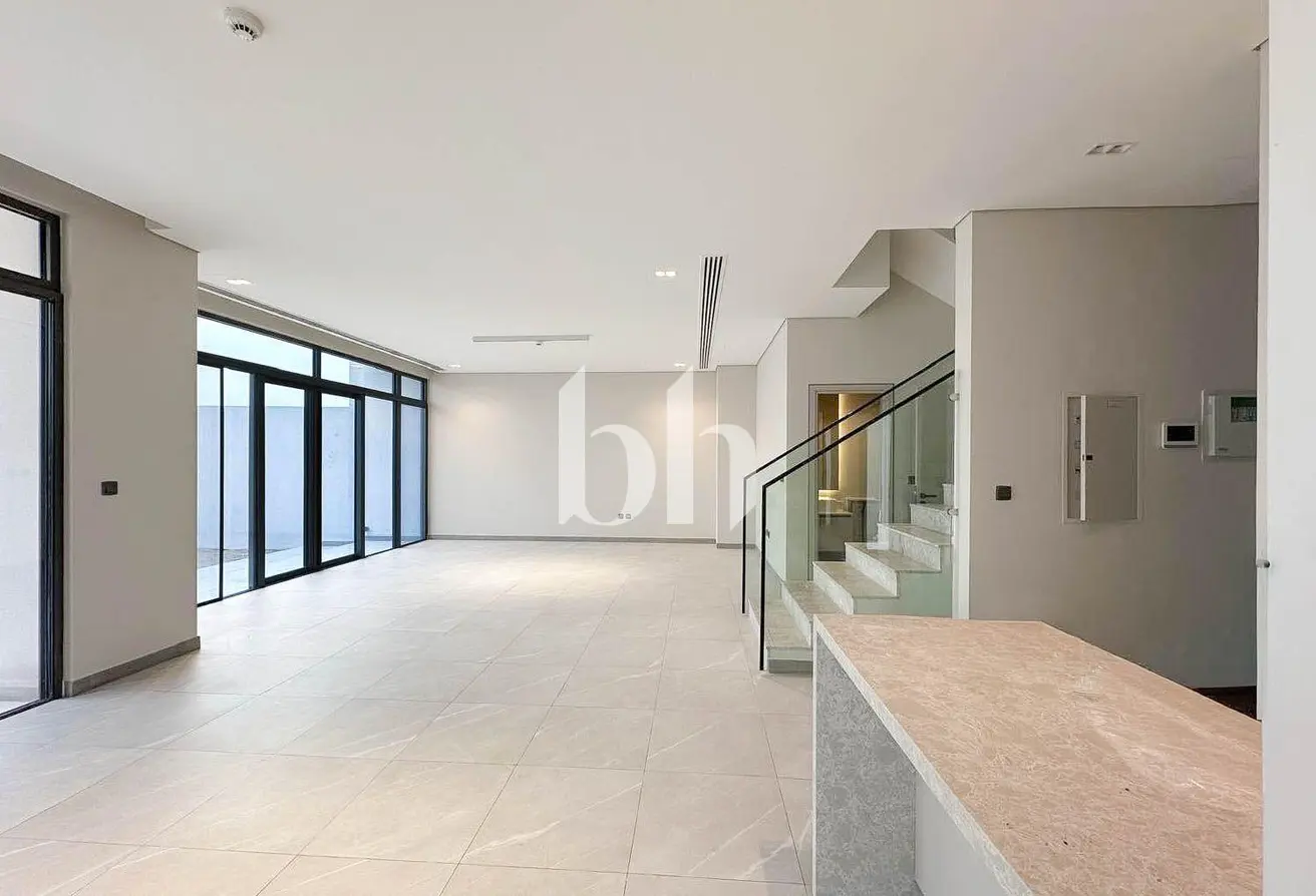 163231785 - Property Main Image