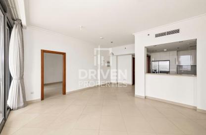 Apartment - 2 Bedrooms - 3 Bathrooms for rent in Burj Vista 2 - Burj Vista - Downtown Dubai - Dubai