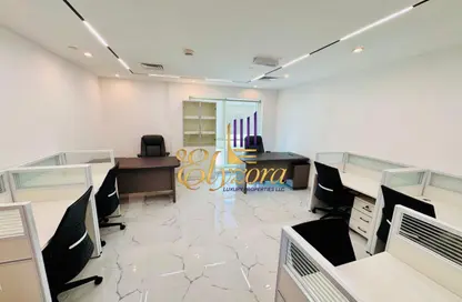 مركز أعمال - استوديو - 2 حمامات للايجار في النصر بلازا - عود ميثاء - بر دبي - دبي