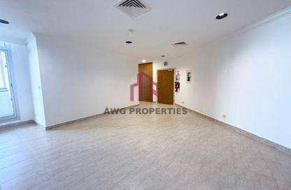Apartment - 3 Bedrooms - 3 Bathrooms for rent in Al Muraqqabat Residence - Al Muraqqabat - Deira - Dubai