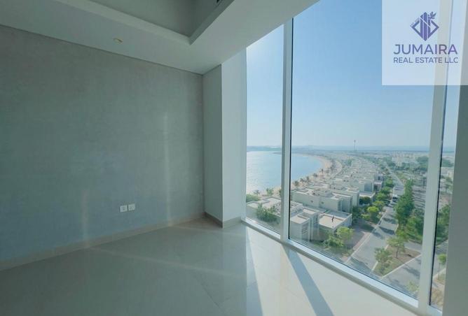 High-Floor 2BR | Beautiful Sea & Community Views