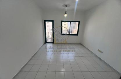 Apartment - 3 - 3 for rent in Safia Tower - Al Majaz 3 - Al Majaz - Sharjah