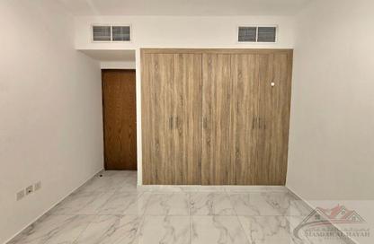 Whole Building - 7+ - 7+ for rent in Muwaileh 3 Building - Muwaileh - Sharjah