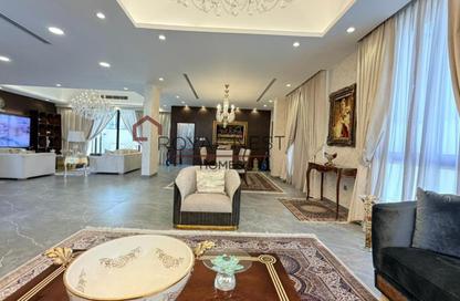 Villa - 4 Bedrooms - 5 Bathrooms for sale in Nad Al Sheba Gardens 1 - Nad Al Sheba Gardens - Nad Al Sheba 1 - Nad Al Sheba - Dubai Villa - 4 Bedrooms - 5 Bathrooms for sale in Nad Al Sheba Gardens 1 - Nad Al Sheba Gardens - Nad Al Sheba 1 - Nad Al Sheba - Dubai