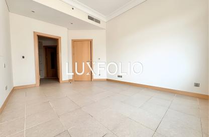 Apartment - 2 Bedrooms - 3 Bathrooms for rent in Al Shahla - Shoreline Apartments - Palm Jumeirah - Dubai