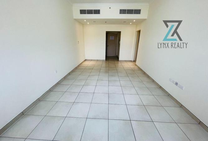 73124077 - Property Image 3