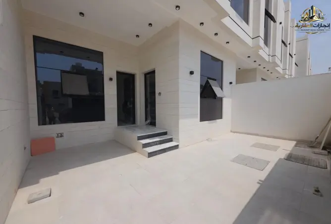 156937483 - Property Image 2