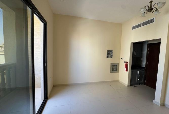 58193437 - Property Image 3