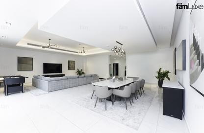 Villa - 5 - 6 for sale in District 6 - Jumeirah Park - Dubai Villa - 5 - 6 for sale in District 6 - Jumeirah Park - Dubai