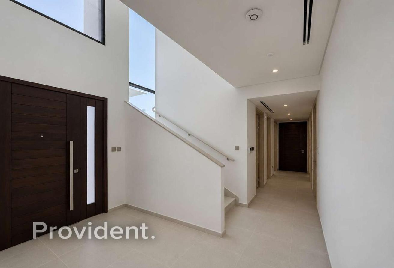 Single Row | Huge Plot | 4BR Villa photo 21