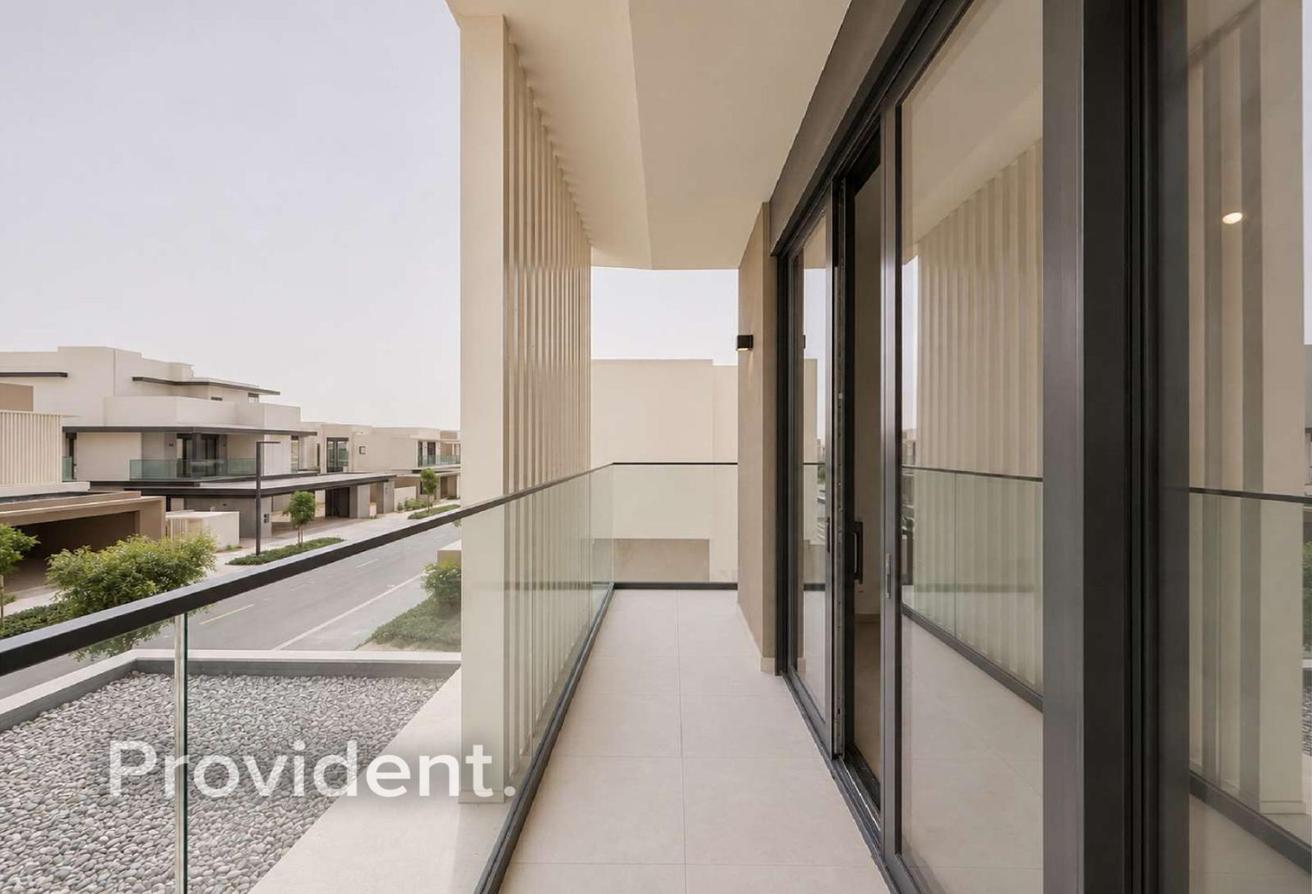 Single Row | Huge Plot | 4BR Villa photo 29