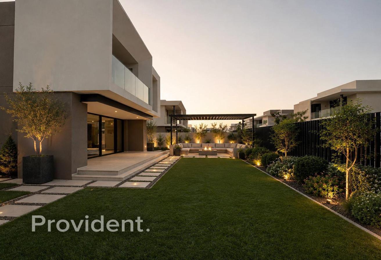Single Row | Huge Plot | 4BR Villa photo 2