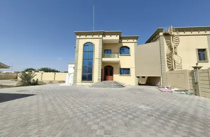 Villa - 4 Bedrooms - 5 Bathrooms for rent in Mohamed Bin Zayed City - Abu Dhabi