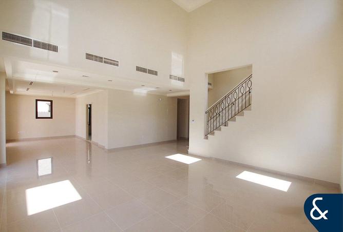 82810486 - Property Image 2