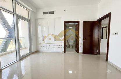 Apartment - 1 Bedroom - 2 Bathrooms for rent in Jumeirah Garden City - Al Satwa - Dubai