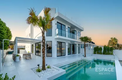 Villa - 4 Bedrooms - 6 Bathrooms for rent in Signature Villas Frond F - Signature Villas - Palm Jumeirah - Dubai