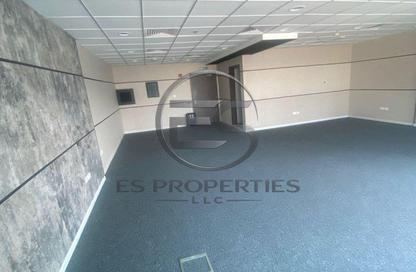 Office Space - Studio for rent in The Regal Tower - Business Bay - Dubai
