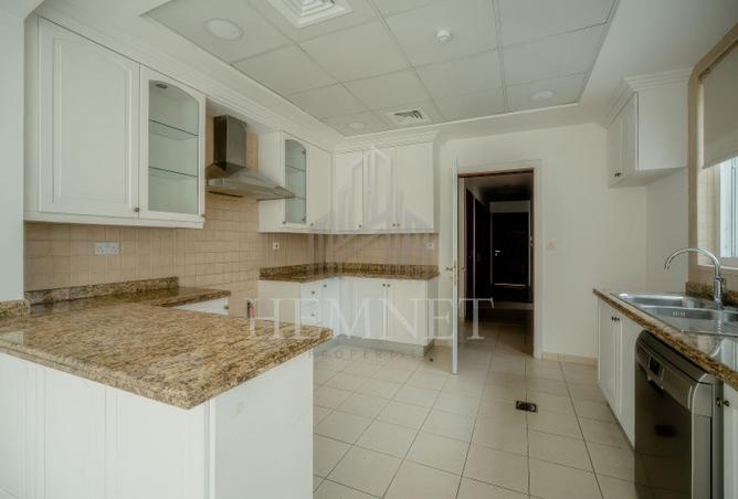 70281065 - صورة العقار 3