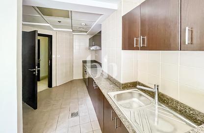 Apartment - 2 Bedrooms - 2 Bathrooms for rent in The Torch - Dubai Marina - Dubai