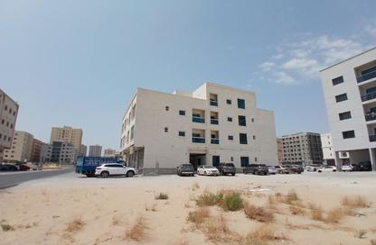Whole Building - 7+ - 7+ for sale in Al Jurf 2 - Al Jurf - Ajman Downtown - Ajman