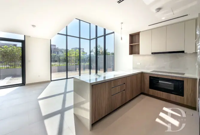 165601601 - Property Image 2