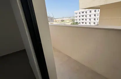 Apartment - 2 Bedrooms - 3 Bathrooms for rent in AlFalah - Muwaileh Commercial - Sharjah