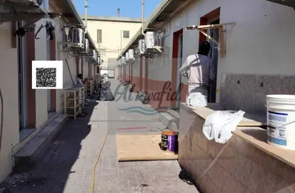 سكن عمال - استوديو - 8 حمامات للايجار في المنطقة الصناعية 15 - المنطقة الصناعية بالشارقة - الشارقة