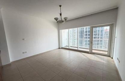 Apartment - Studio - 1 Bathroom for rent in Burj Al Nujoom - Downtown Dubai - Dubai