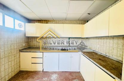 Apartment - 3 Bedrooms - 2 Bathrooms for rent in Rolla Square - Rolla Area - Sharjah