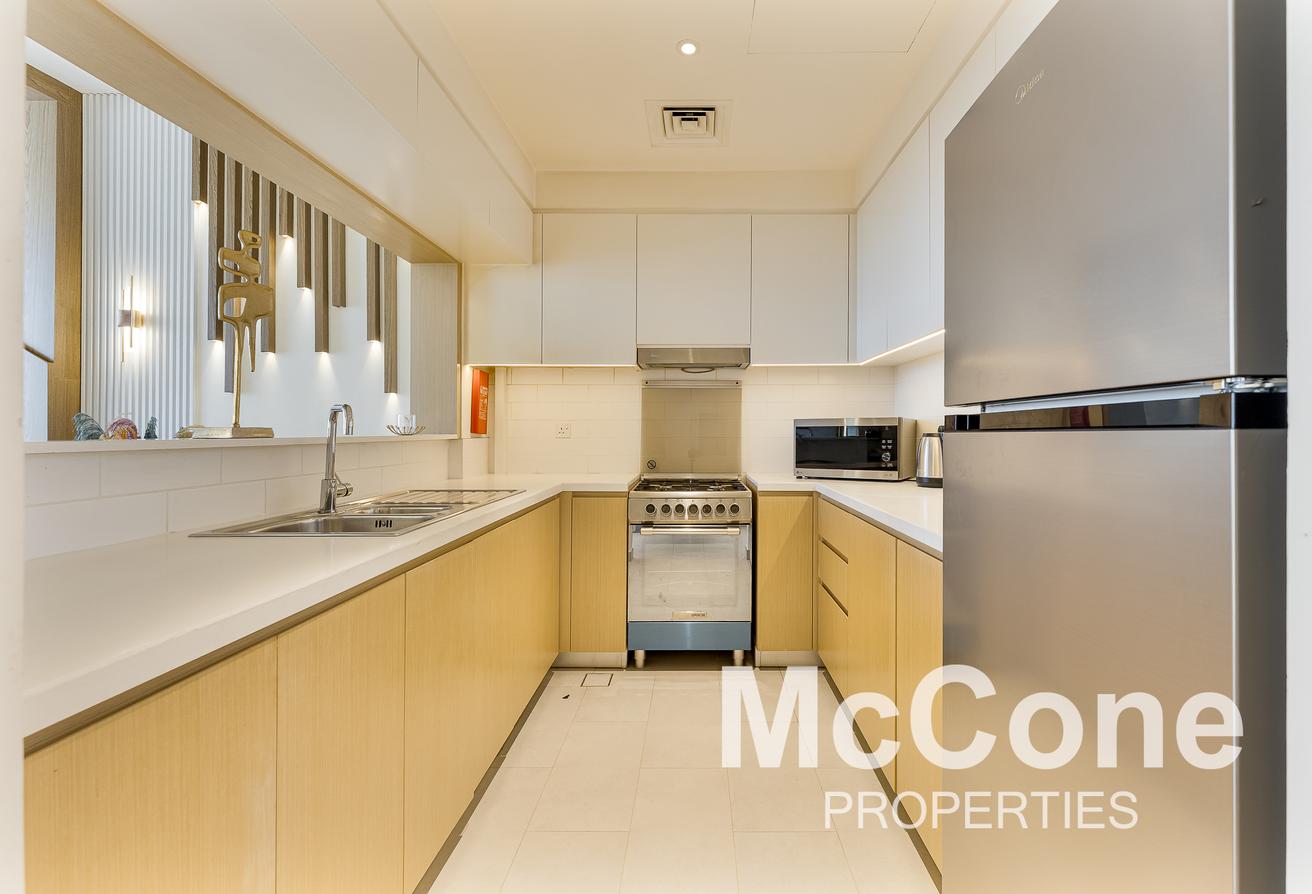 Fully Furnished | Low Floor| Great View photo 5